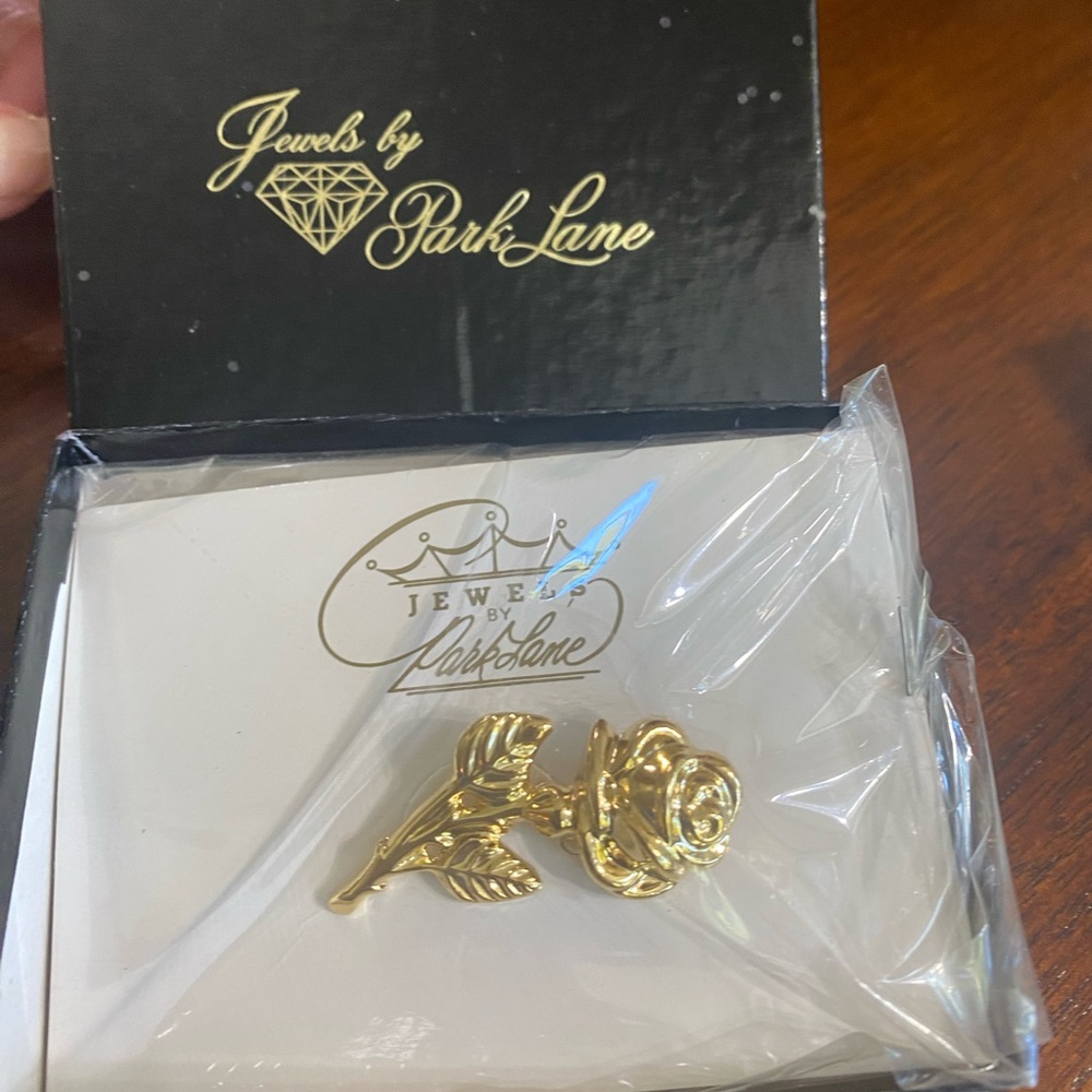Jewels by Park Lane Gold Rose Brooch